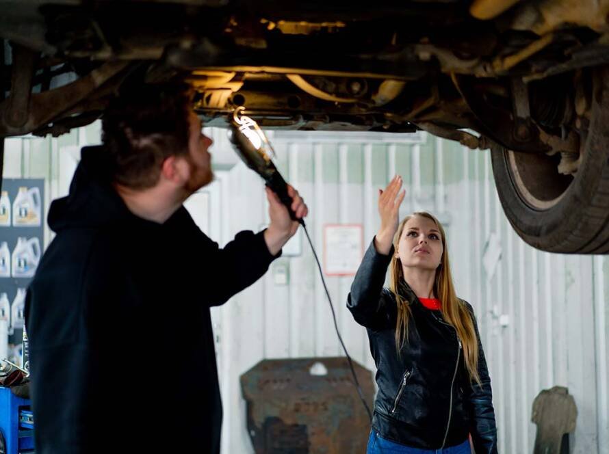 Rostbesiktiga bilen i Umeå